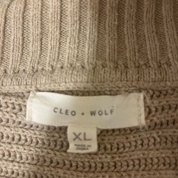 Cleo + Wolf Drop Shoulder Ribbed V Neck Fringed Sweater, size XL - Picture 4 of 9